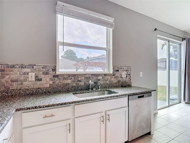 9127 FREEDOM HILL DRIVE, Seffner, FL 33584