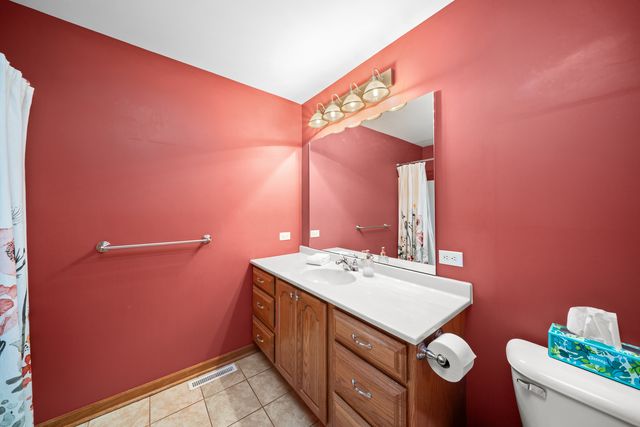 3107 Ernest Drive, Sandwich, IL 60548
