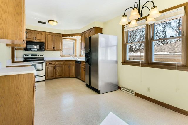 236 N 115th STREET, Wauwatosa, WI 53226