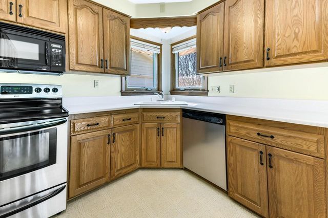 236 N 115th STREET, Wauwatosa, WI 53226