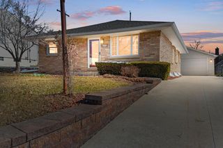 236 N 115th STREET, Wauwatosa, WI 53226