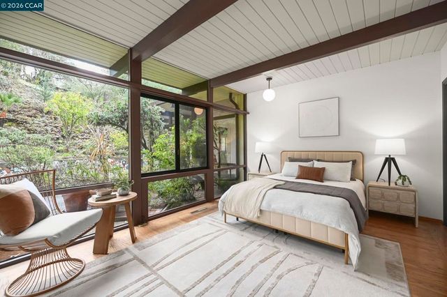 92 92 Evergreen Dr, Orinda, CA 94563