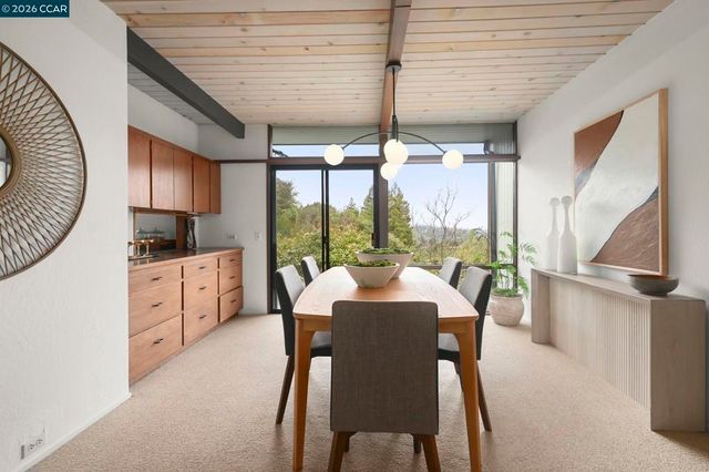 92 92 Evergreen Dr, Orinda, CA 94563