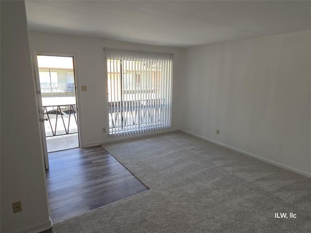 8818 Ilona Lane 6, Houston, TX 77025