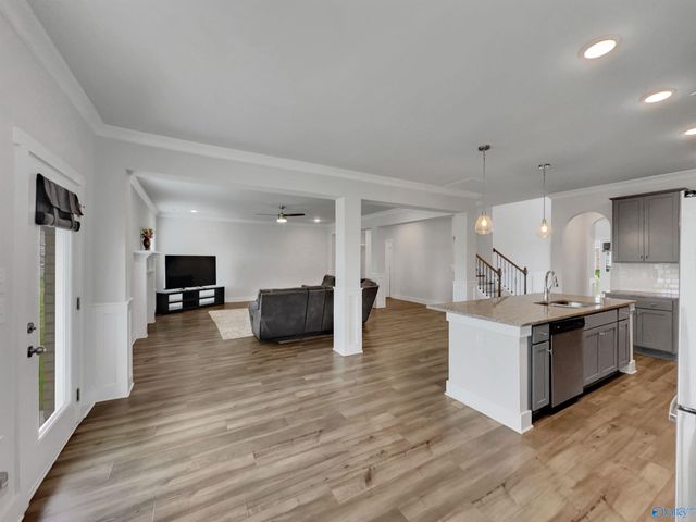 408 Arcanum Lane, New Market, AL 35761