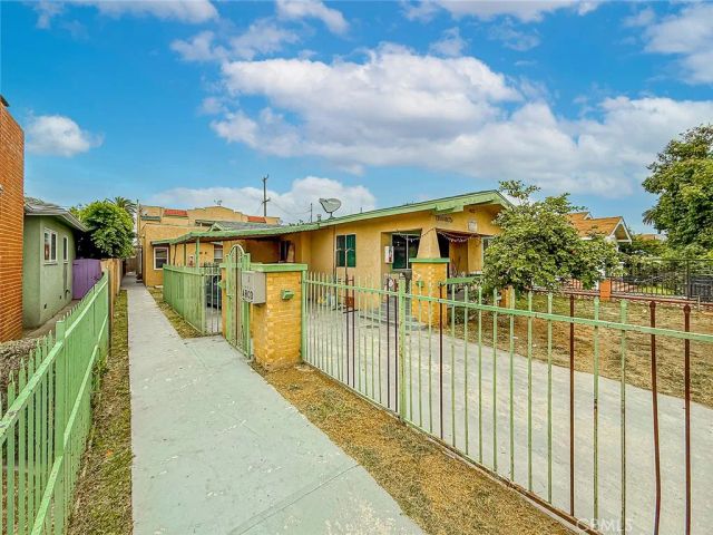 1403 Lemon Avenue, Long Beach, CA 90813