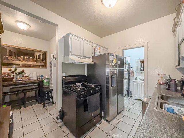 1403 Lemon Avenue, Long Beach, CA 90813
