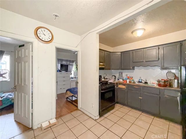 1403 Lemon Avenue, Long Beach, CA 90813