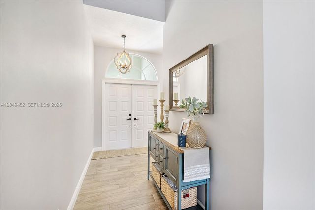 124 Preserve Dr, Royal Palm Beach, FL 33411