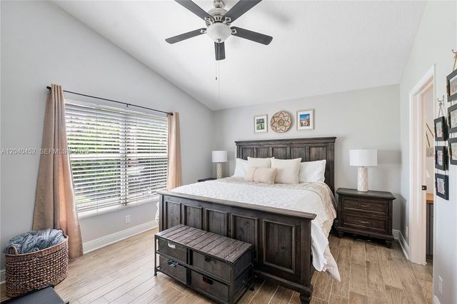 124 Preserve Dr, Royal Palm Beach, FL 33411