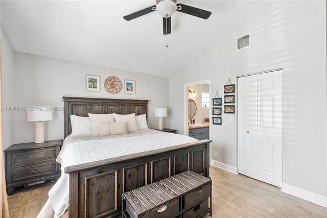 124 Preserve Dr, Royal Palm Beach, FL 33411