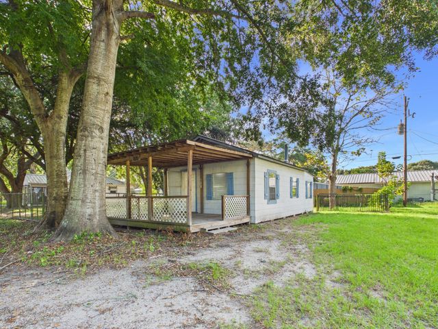 150 Jupiter Drive, Trinity, TX 75862