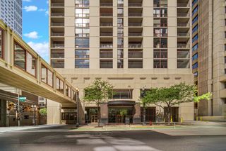 200 N Dearborn Street 4208, Chicago, IL 60601