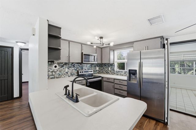 62 S TYLER STREET, Beverly Hills, FL 34465