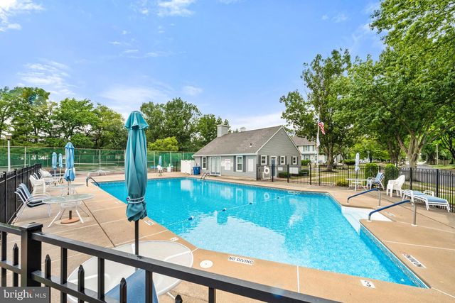 808 WESTFIELD DR, Cinnaminson, NJ 08077