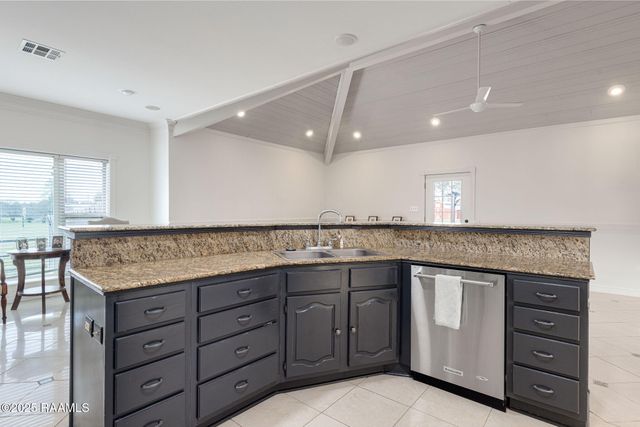 206 Woodrich Lane, Lafayette, LA 70507