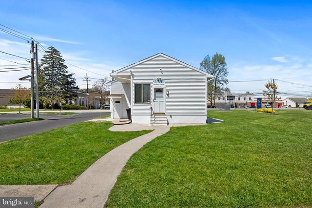 1153 MARLKRESS ROAD, Cherry Hill, NJ 08003