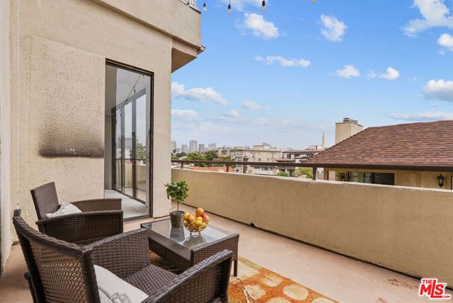 1880 Veteran Avenue 306, Los Angeles, CA 90025