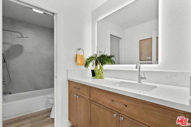 1880 Veteran Avenue 306, Los Angeles, CA 90025