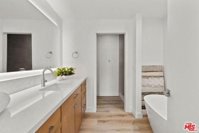 1880 Veteran Avenue 306, Los Angeles, CA 90025