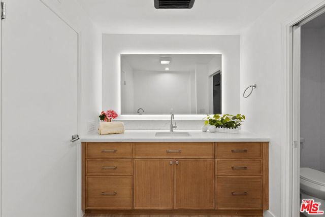1880 Veteran Avenue 306, Los Angeles, CA 90025