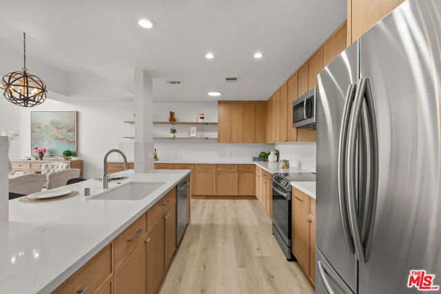 1880 Veteran Avenue 306, Los Angeles, CA 90025