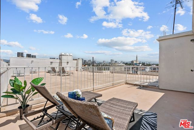 1880 Veteran Avenue 306, Los Angeles, CA 90025