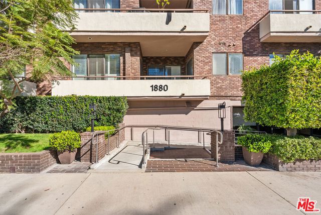 1880 Veteran Avenue 306, Los Angeles, CA 90025