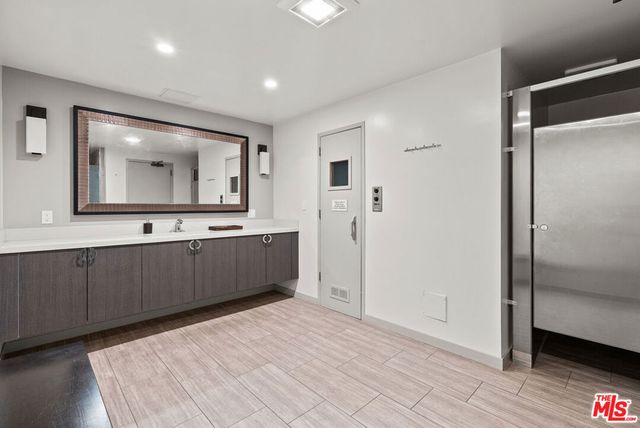 1880 Veteran Avenue 306, Los Angeles, CA 90025