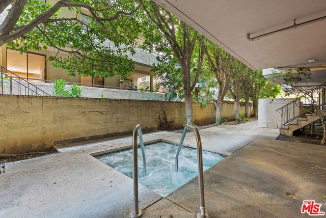 1880 Veteran Avenue 306, Los Angeles, CA 90025