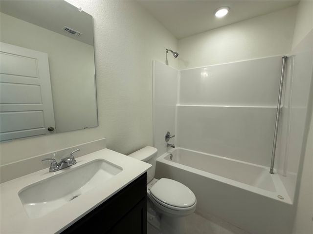 109 Adaline Bend, Mcgregor, TX 76657