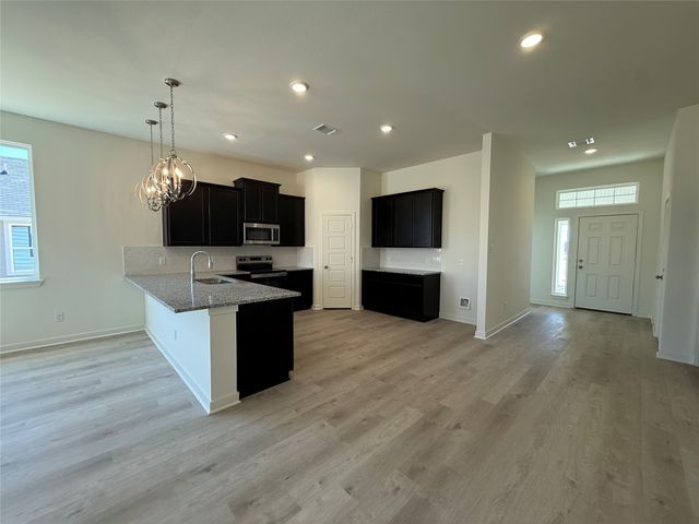 109 Adaline Bend, Mcgregor, TX 76657