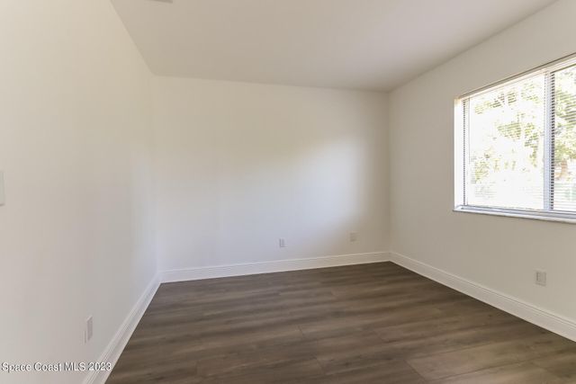 674 23rd Place SW, Vero Beach, FL 32962