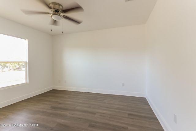 674 23rd Place SW, Vero Beach, FL 32962