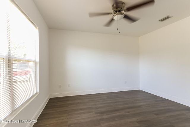 674 23rd Place SW, Vero Beach, FL 32962