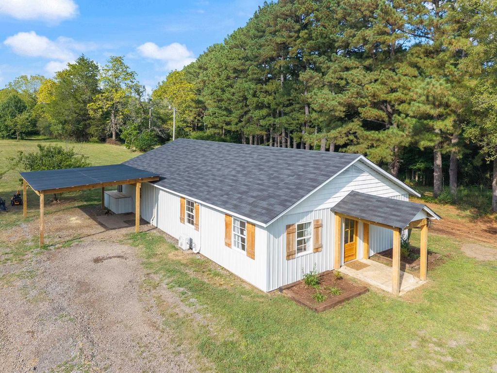 44 Sinai Road, Conway, AR 72032