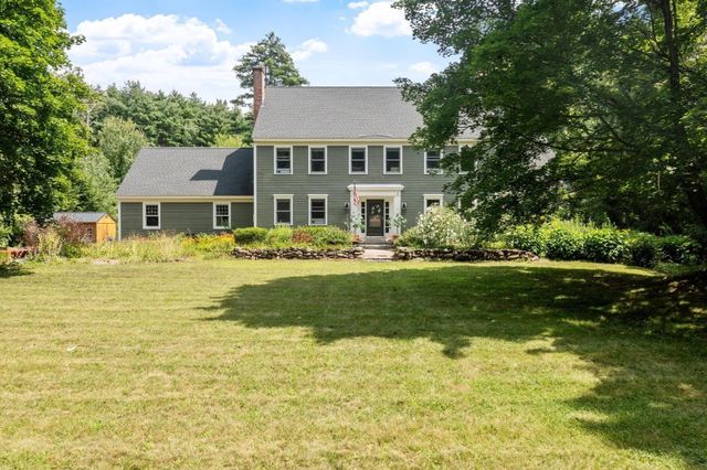 11 Francis Ave, Lunenburg, MA 01462