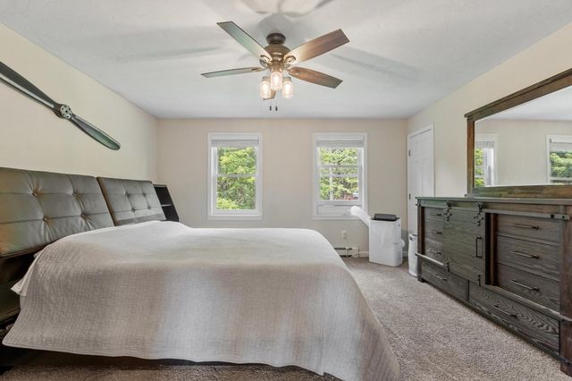 11 Francis Ave, Lunenburg, MA 01462
