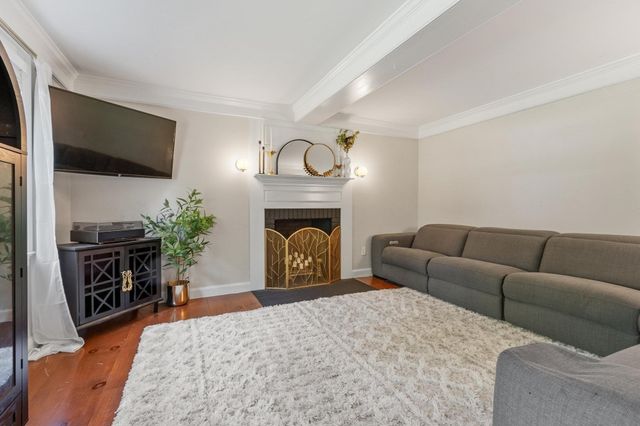 11 Francis Ave, Lunenburg, MA 01462