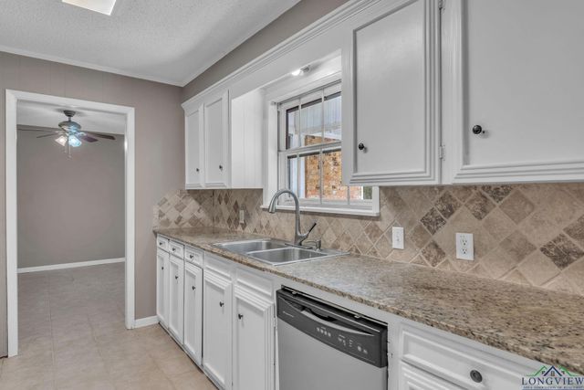 4 Amherst Circle, Longview, TX 75601