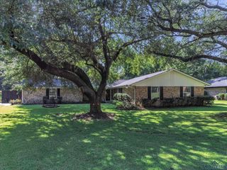 4 Amherst Circle, Longview, TX 75601