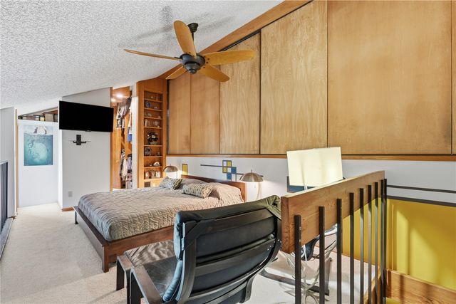 4248 Cottage Grove Parkway SE, Cedar Rapids, IA 52403