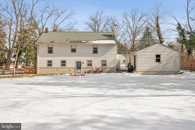 408 N STANWICK RD, Moorestown, NJ 08057