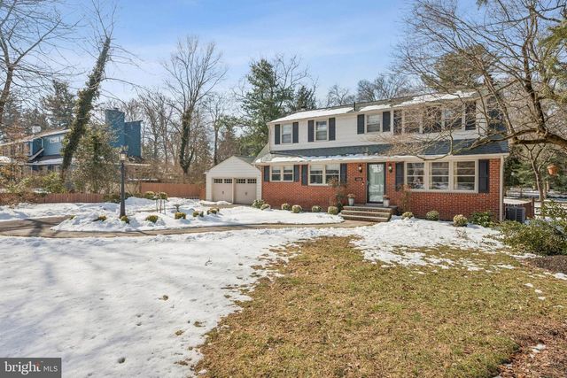 408 N STANWICK RD, Moorestown, NJ 08057