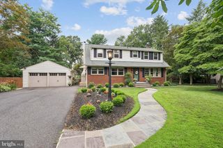 408 N STANWICK RD, Moorestown, NJ 08057