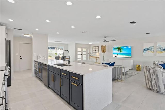 109 SE 40th TER, Cape Coral, FL 33904