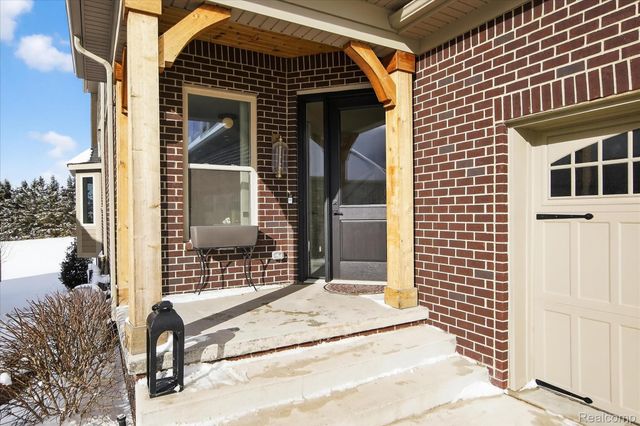 8236 Stoney Creek Drive, Green Oak Township, MI 48178