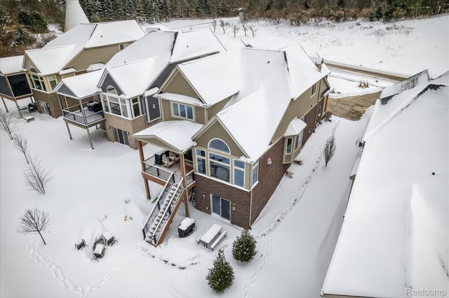 8236 Stoney Creek Drive, Green Oak Township, MI 48178