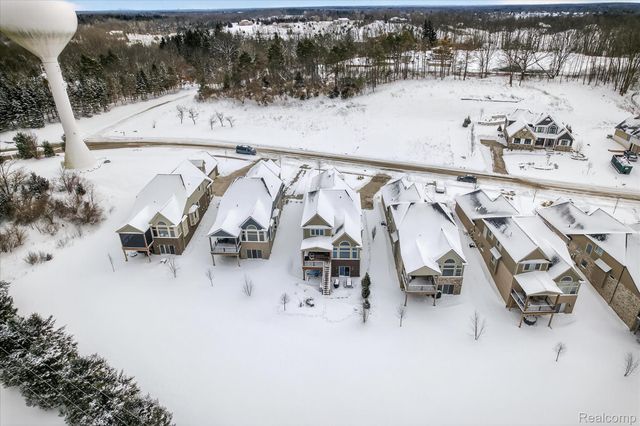 8236 Stoney Creek Drive, Green Oak Township, MI 48178