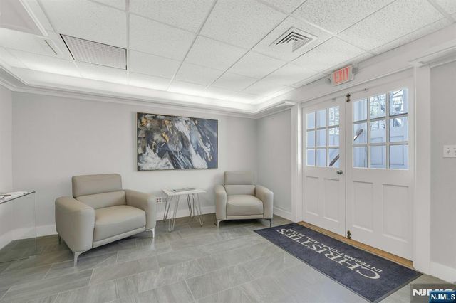 40 Ridgewood Avenue, Ridgewood, NJ 07450